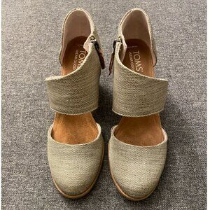 TOMS Milan Closed Toe Heel Size 7.5 Taupe